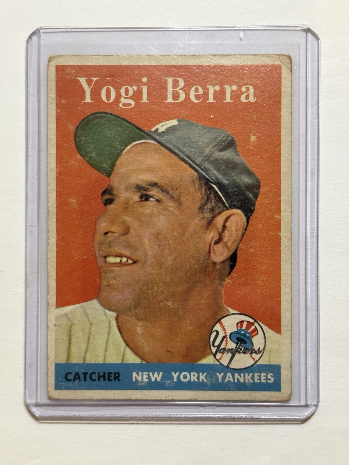 1958 Topps #370 Yogi Berra! EXNM! No Creases! Yankees