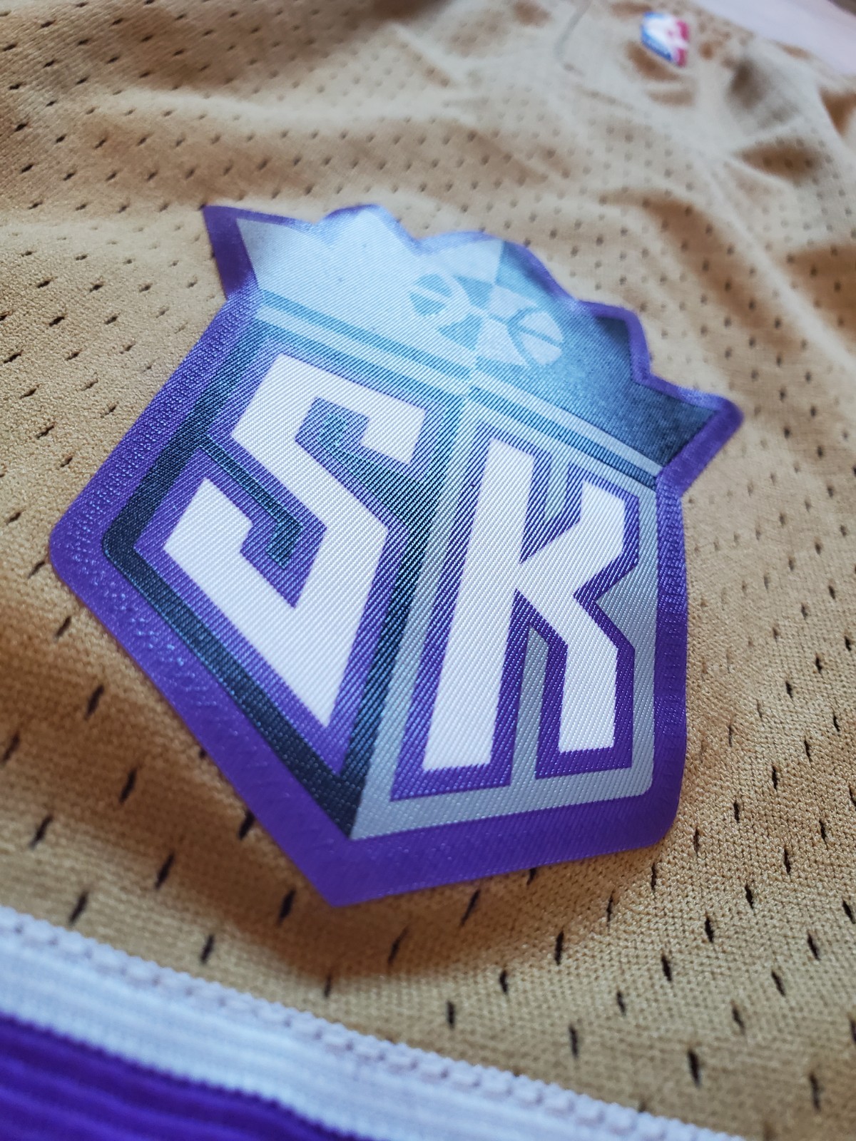 Sacramento Kings Mitchell & Ness 2005 Gold/Purp Swingman Basketball Shorts 2XL