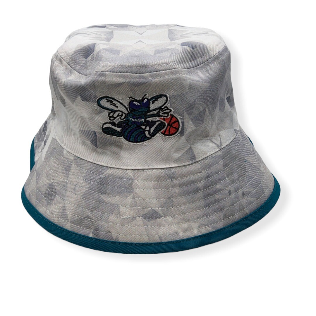 Mitchell & Ness Charlotte Hornets Lifestyle Reversible Bucket HWC Teal Hat
