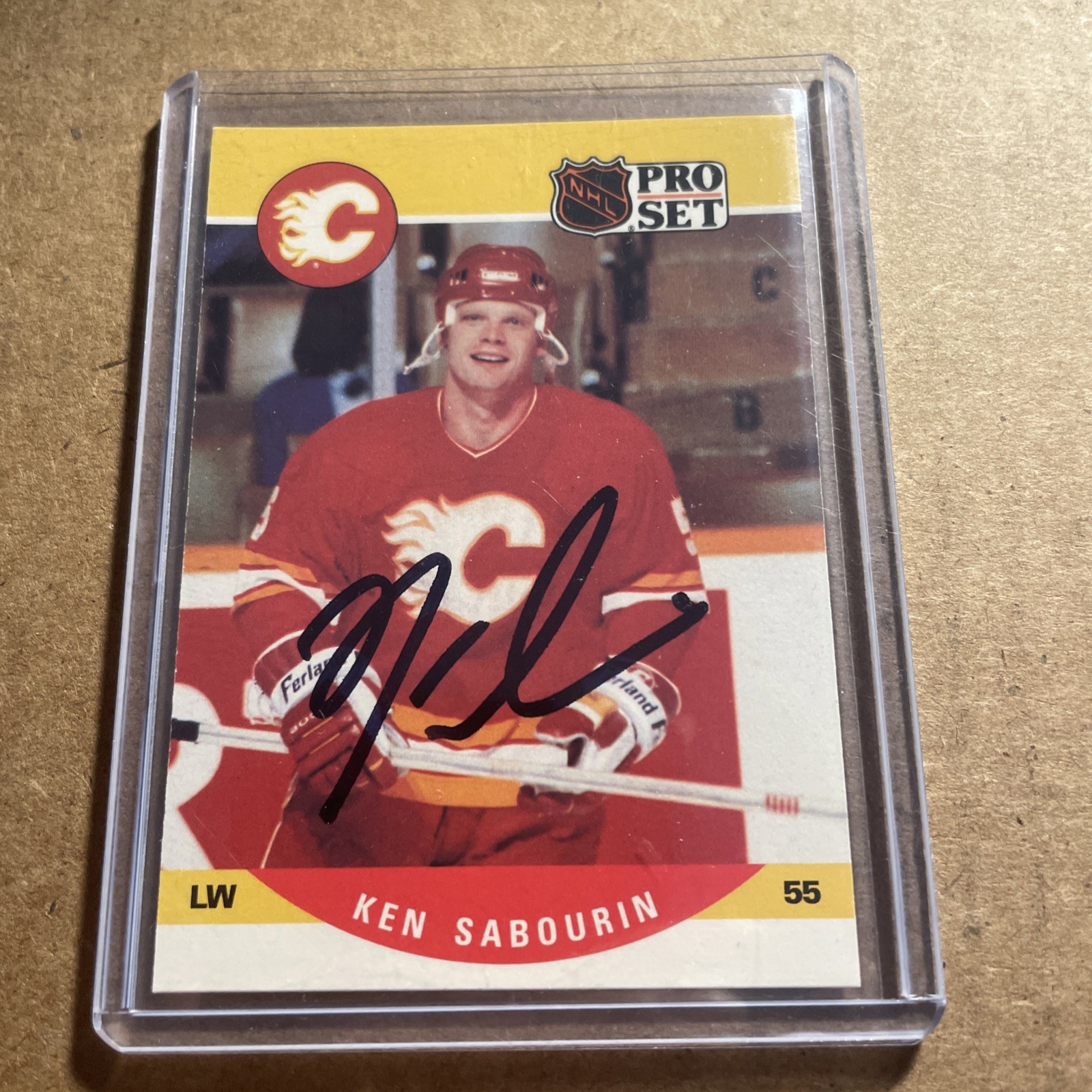 1993 Score Card signed by Mike Gartner…Slot T. Plus others,please choose.