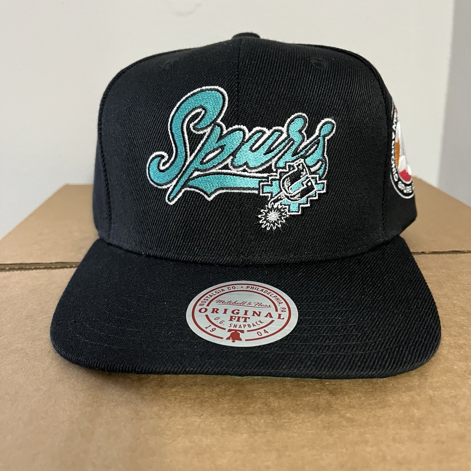 NWT San Antonio Spurs Snapback Hat Mitchell And Ness Side Patch Fiesta Wemby NBA