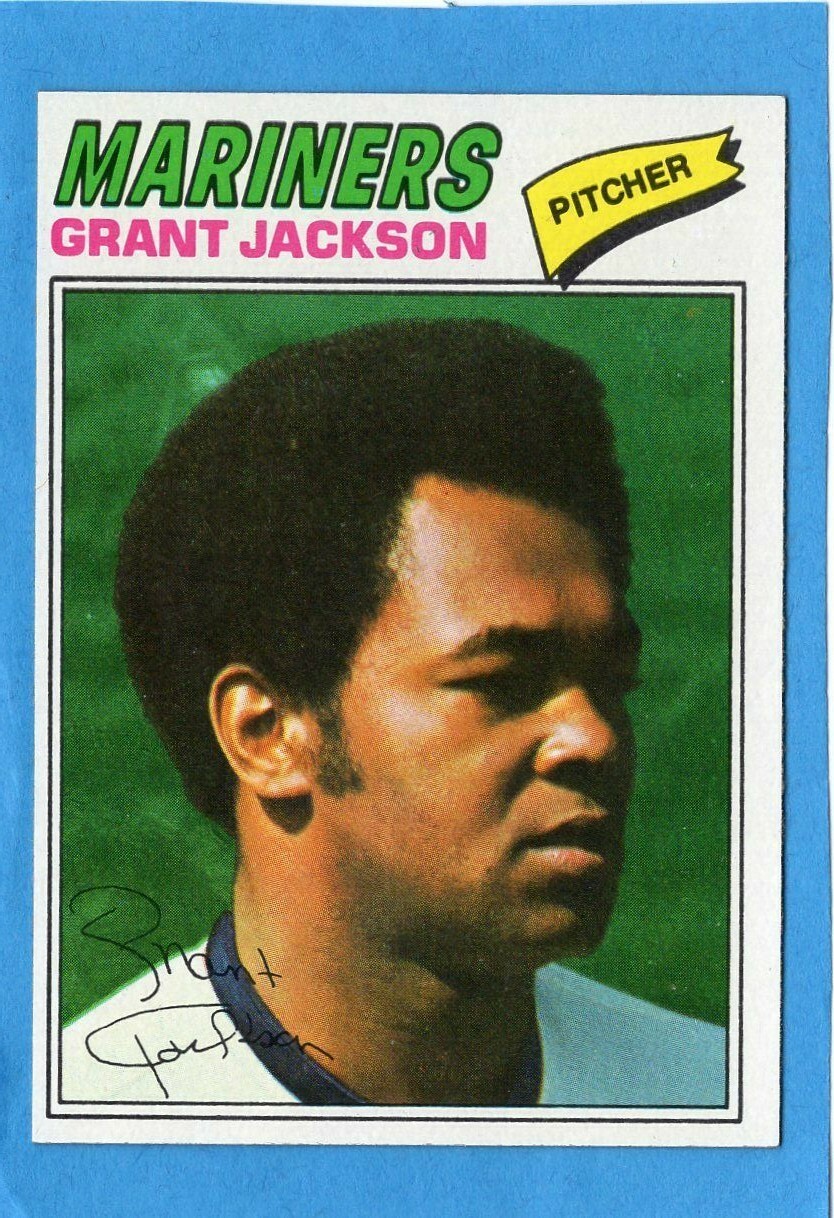 1977 Topps Baseball Cards Complete Your set – You Pick Your Favorites 1-299