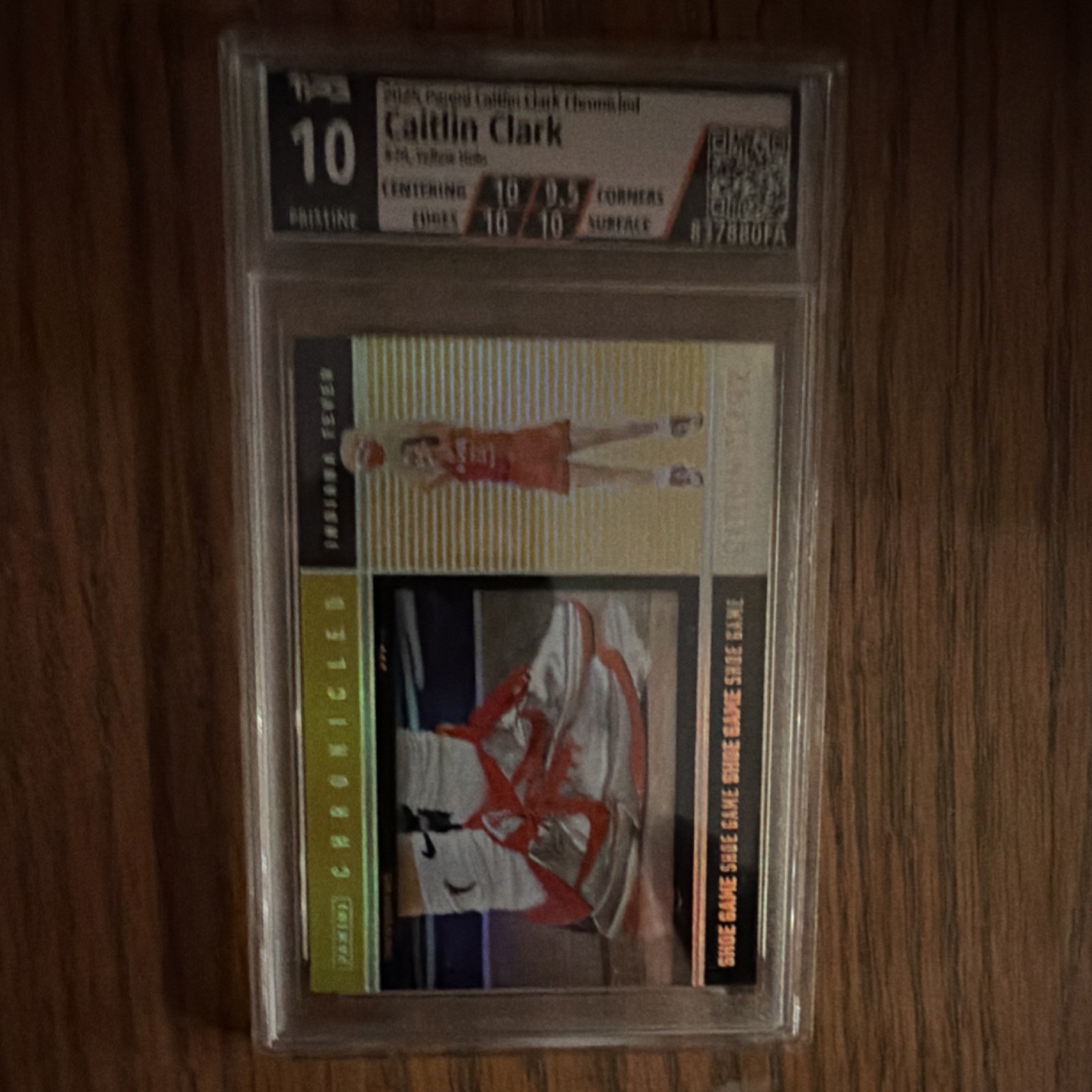 Panini 2025 Caitlin clark chronicle #79 yellow holo Card