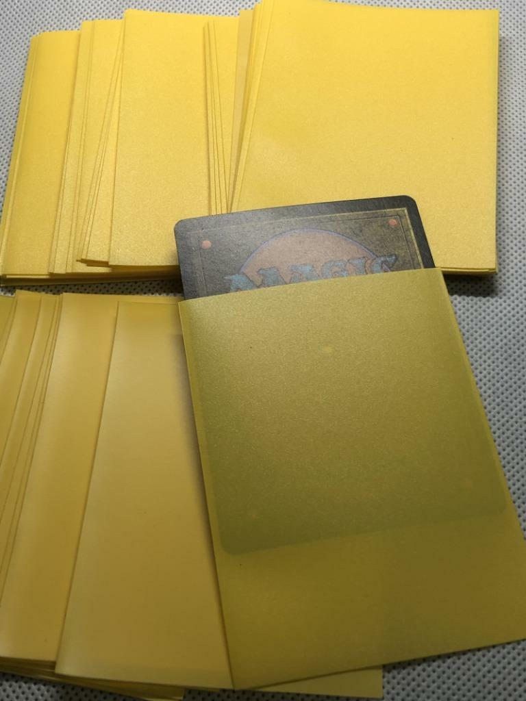 100 Glossy Yellow Lenayuyu Protector CCG MTG Pokemon Gaming Card Sleeves 66x91mm
