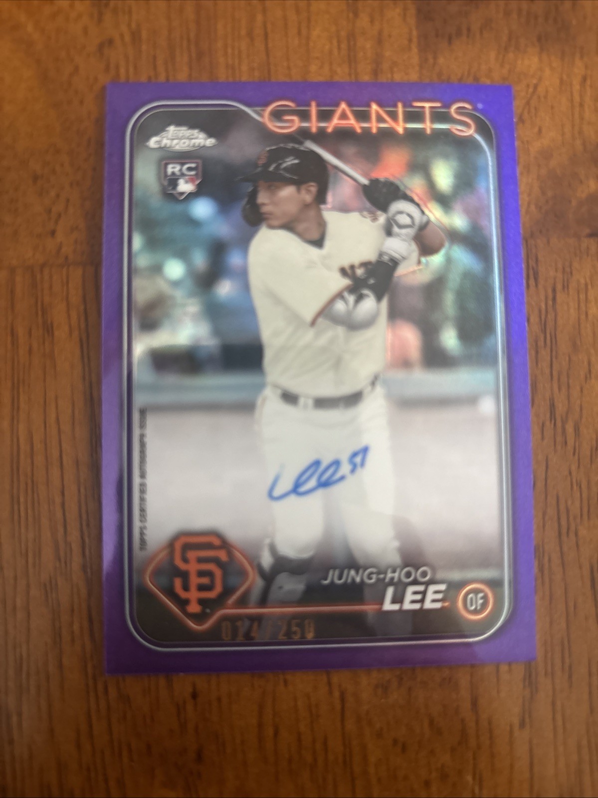 2024 Topps Chrome – Rookie Autographs Jung-Hoo Lee #RA-JHL Purple Refractor /250