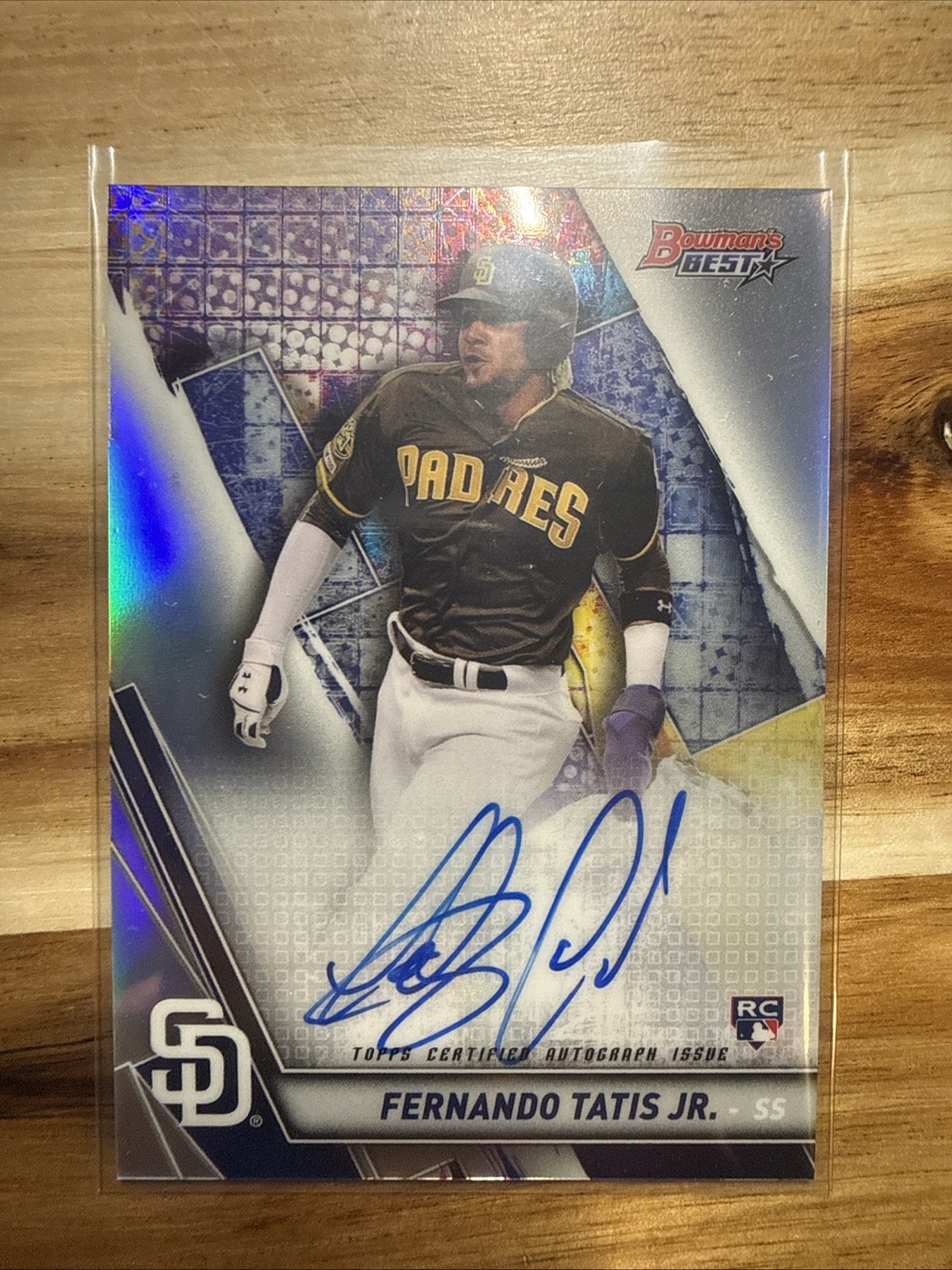2019 Bowman’s Best Baseball Fernando Tatis Jr On Card Auto Rookie Refractor
