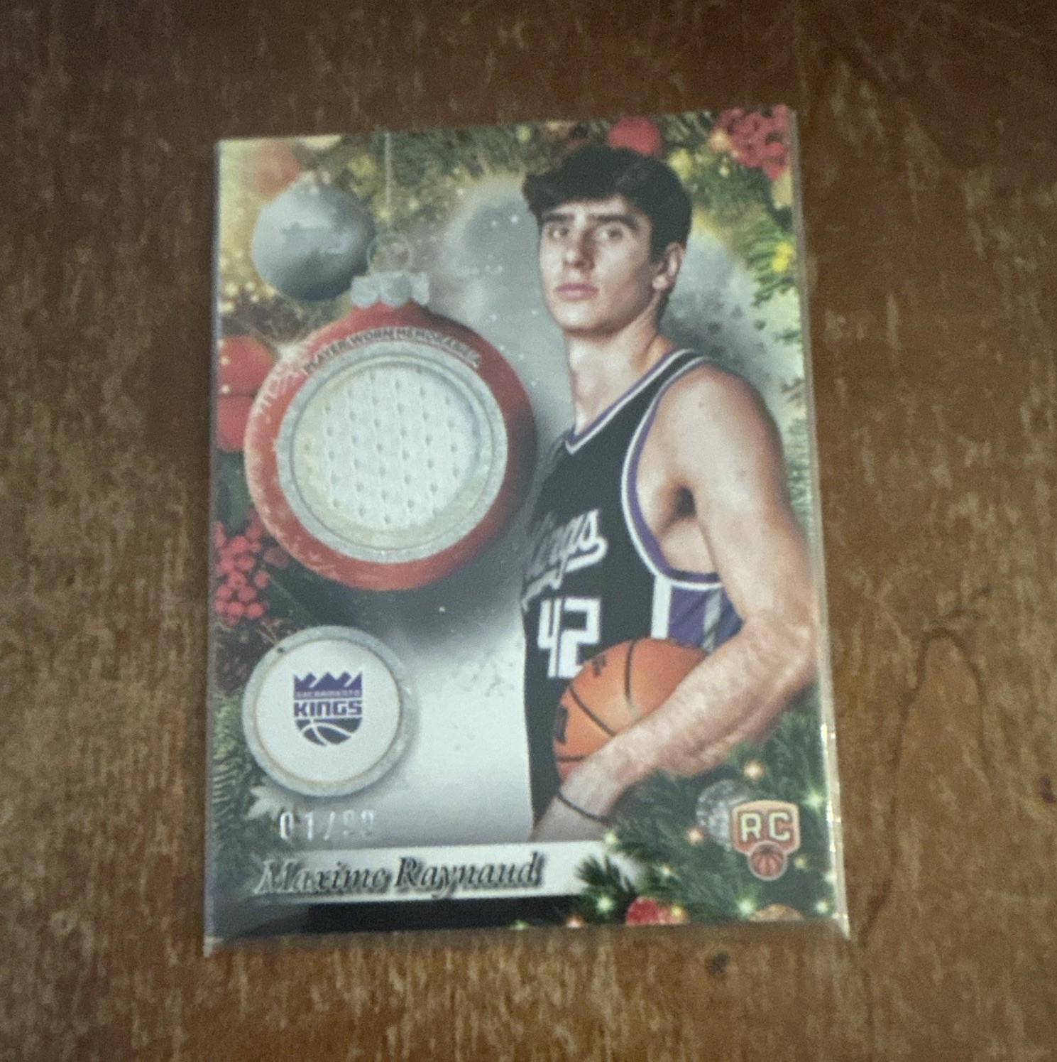 Topps 2025-26 Holiday Maxime Raynaud Kings #PR-MR Holiday Glitter /99 RC MEM