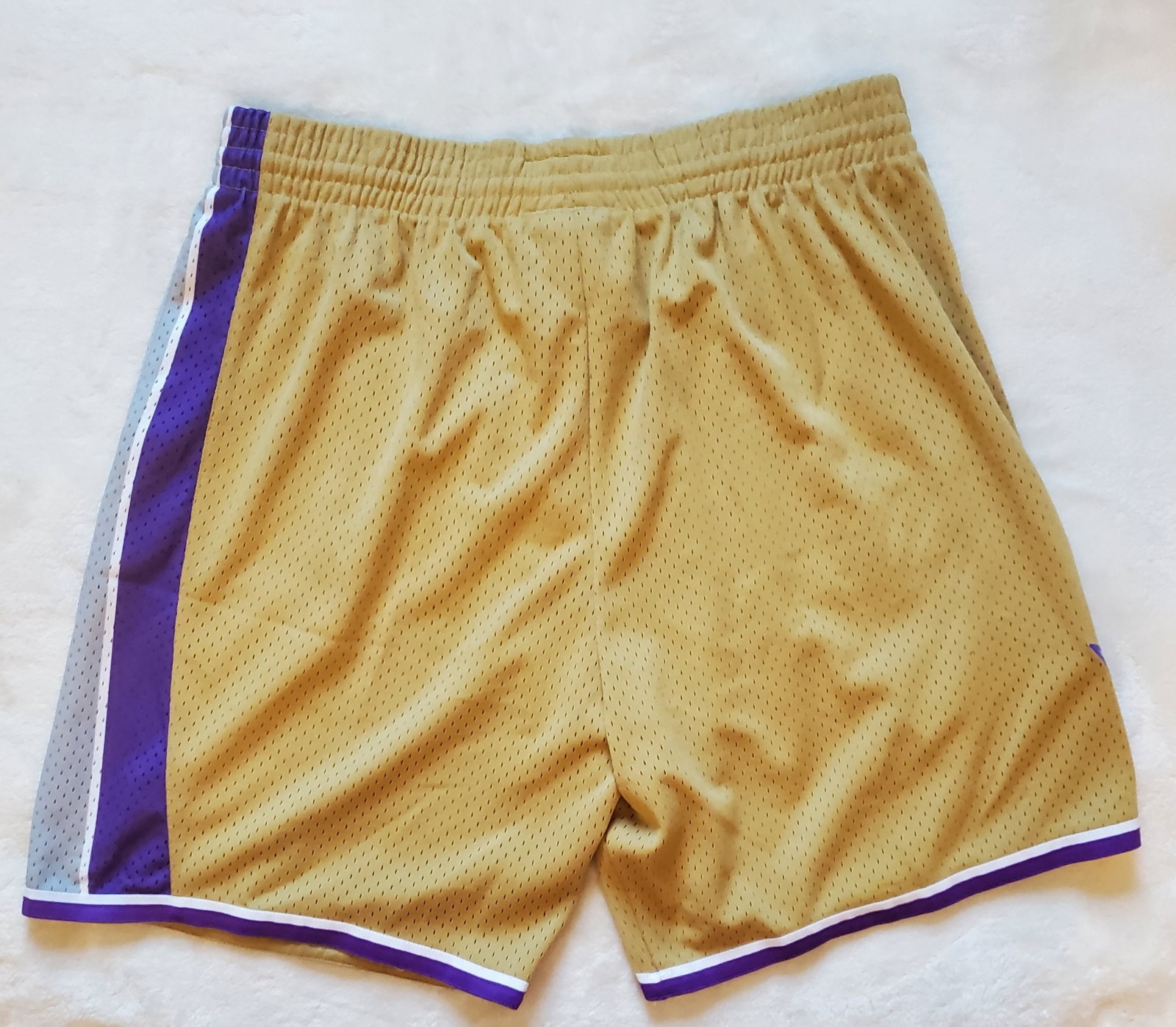 Sacramento Kings Mitchell & Ness 2005 Gold/Purp Swingman Basketball Shorts 2XL