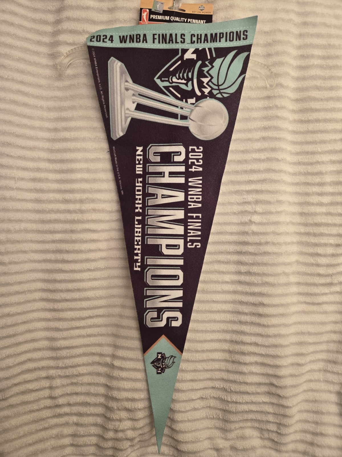 NEW YORK LIBERTY 2024 WNBA CHAMPIONS Premium Felt 12×30 Collectors PENNANT New