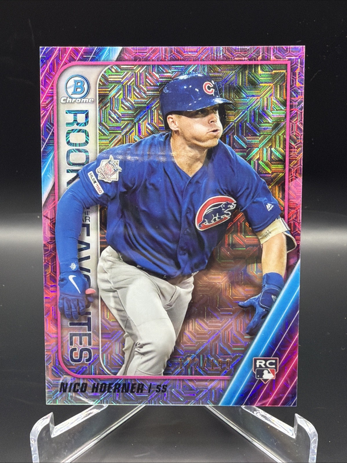 2020 Bowman – Rookie of the Year Favorite Chrome Nico Hoerner #ROYF-NH Pink /199