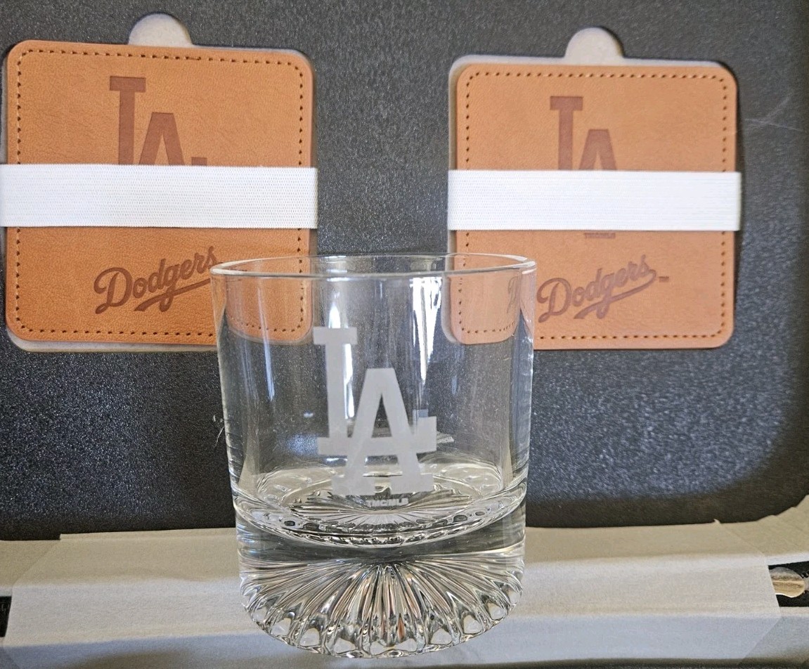 LA Dodgers Whiskey Set 2 LA Glasses, LA Decanter, Ice Cubes “As Is”