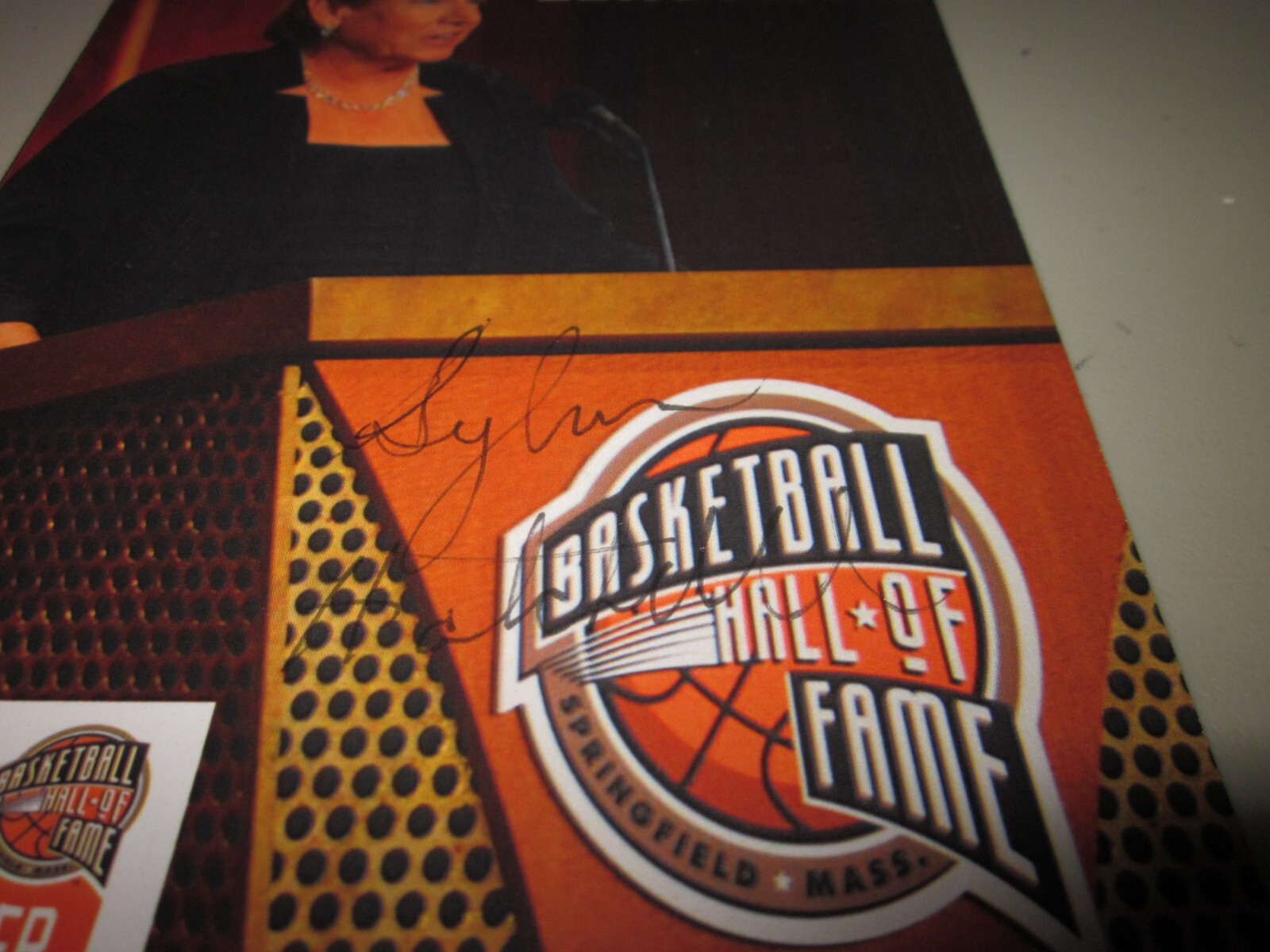 SYLVIA HATCHELL SIGNED AUTOGRAPHED 5X7 HOF 60 DAYS OF SUMMER PHOTO