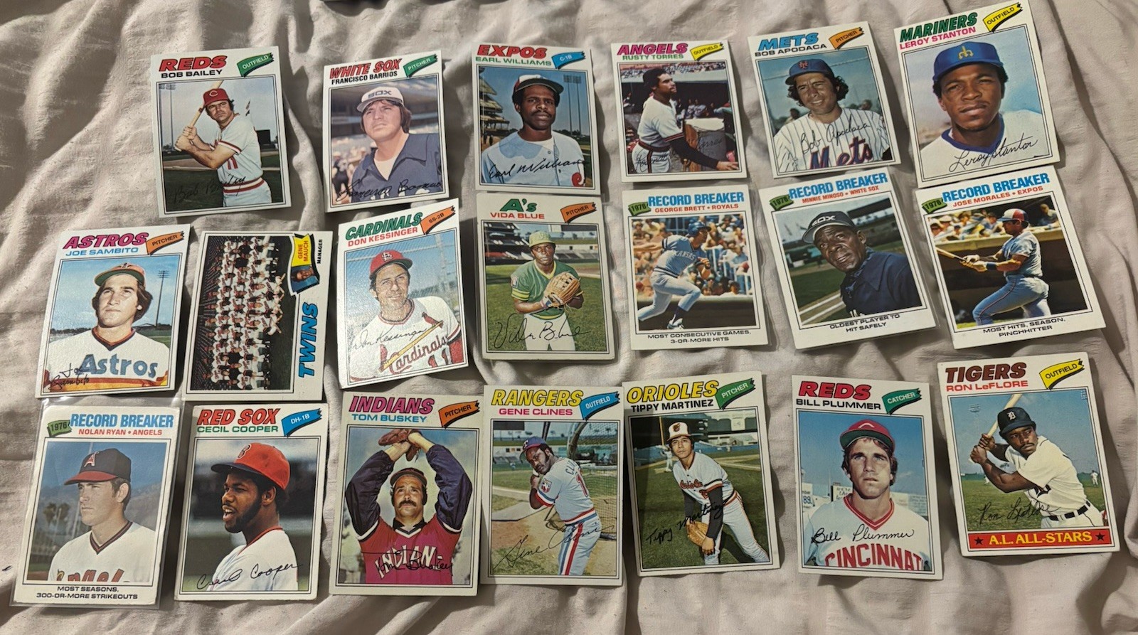 1977 Topps Baseball U-Pick #181-360 VGEX Free shipping on 3+ items