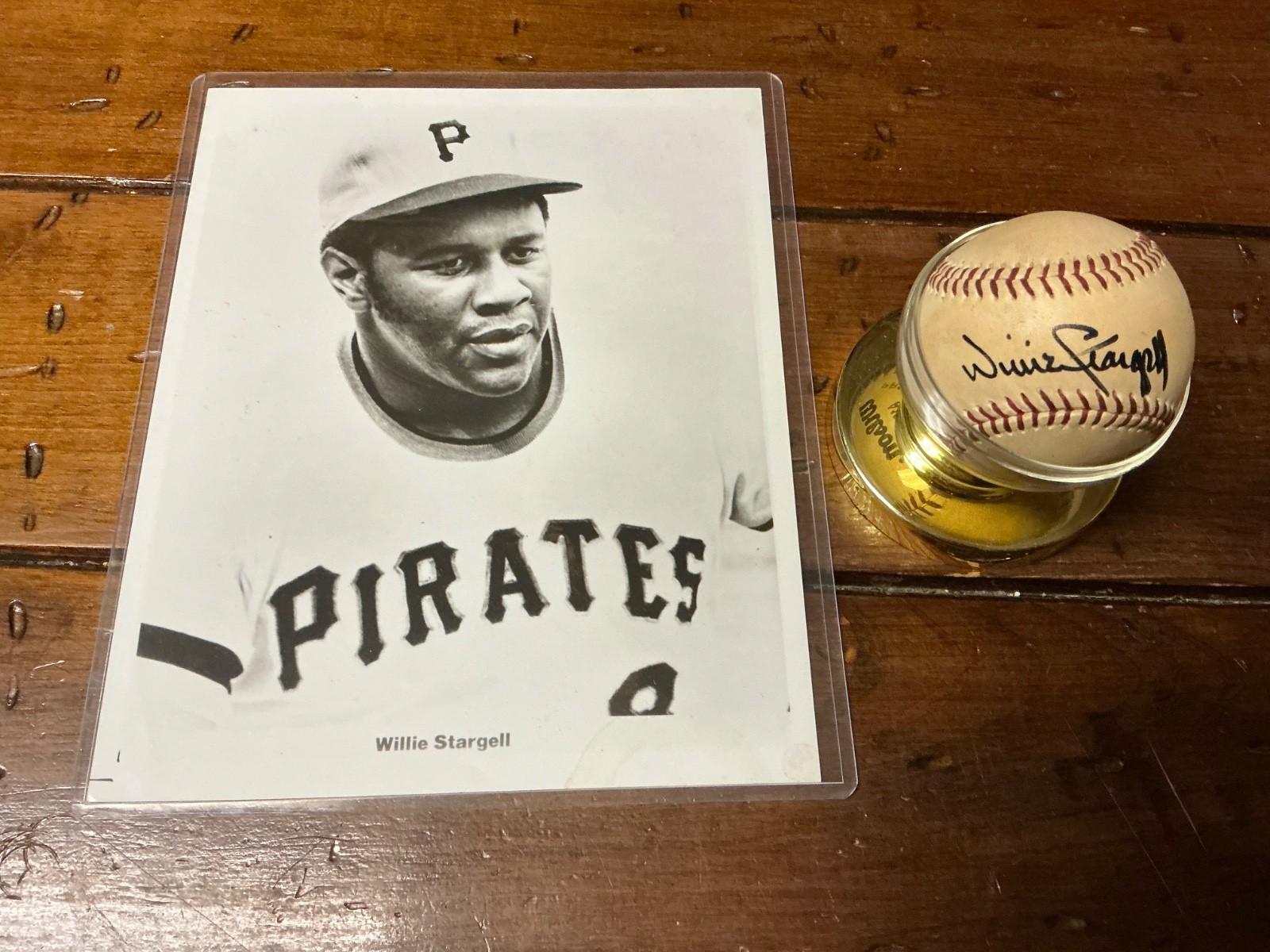 **SIGNED** Willie Stargell Baseball PITTSBURGH PIRATES ** PLUS 8×10 **
