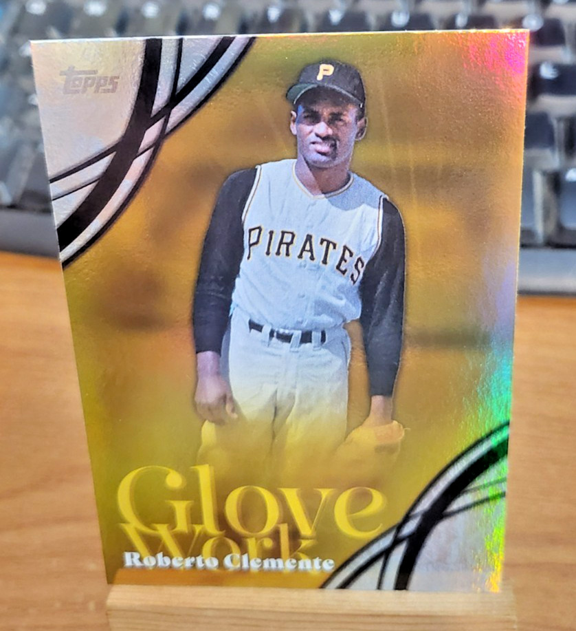 2026 Topps Glove Work Roberto Clemente GW-4 Pittsburgh Pirates Insert