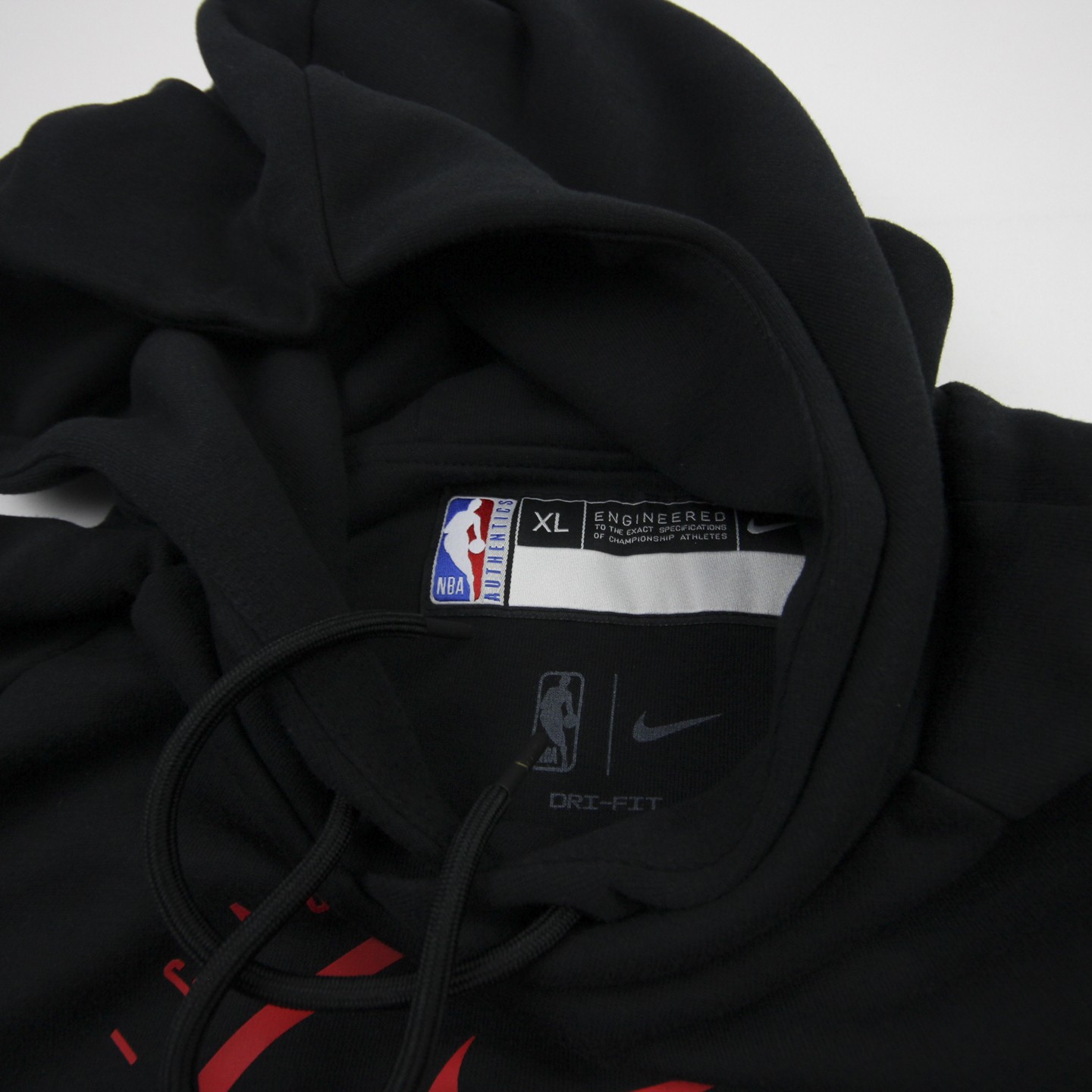 Chicago Bulls Nike NBA Authentics Sweatshirt Men’s Multiple Sizes
