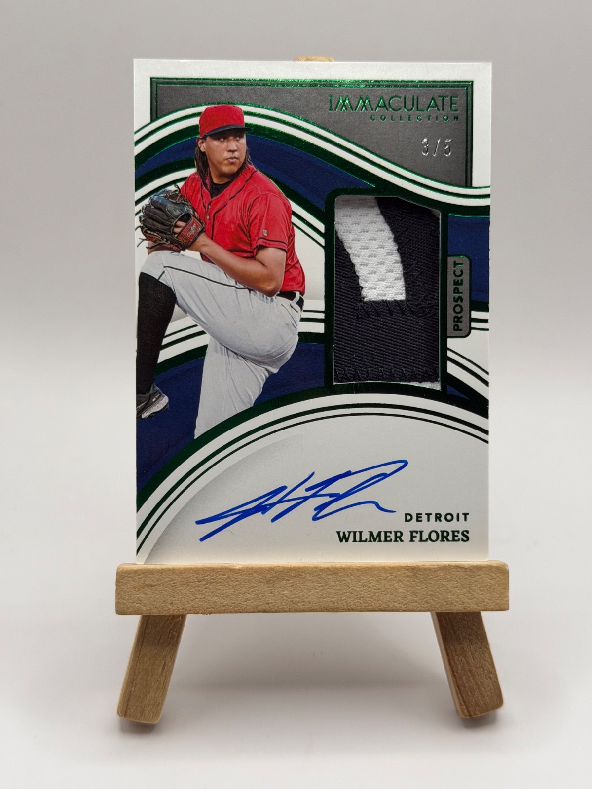2023 Panini Immaculate Collection – Prospect Patch Autograph Wilmer Flores /5
