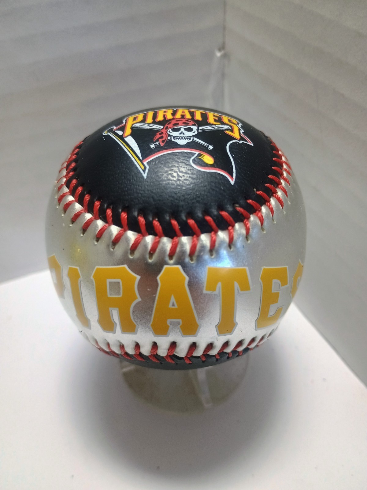 Pittsburgh Pirates Collectable Souvenir Baseball **Your Choice**