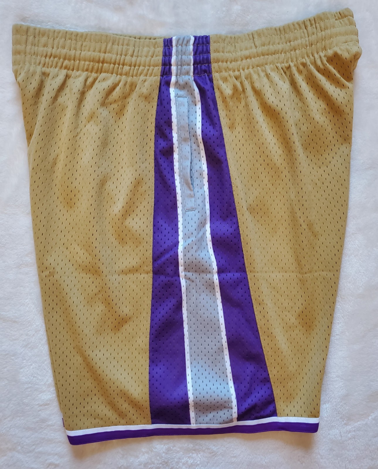 Sacramento Kings Mitchell & Ness 2005 Gold/Purp Swingman Basketball Shorts 2XL