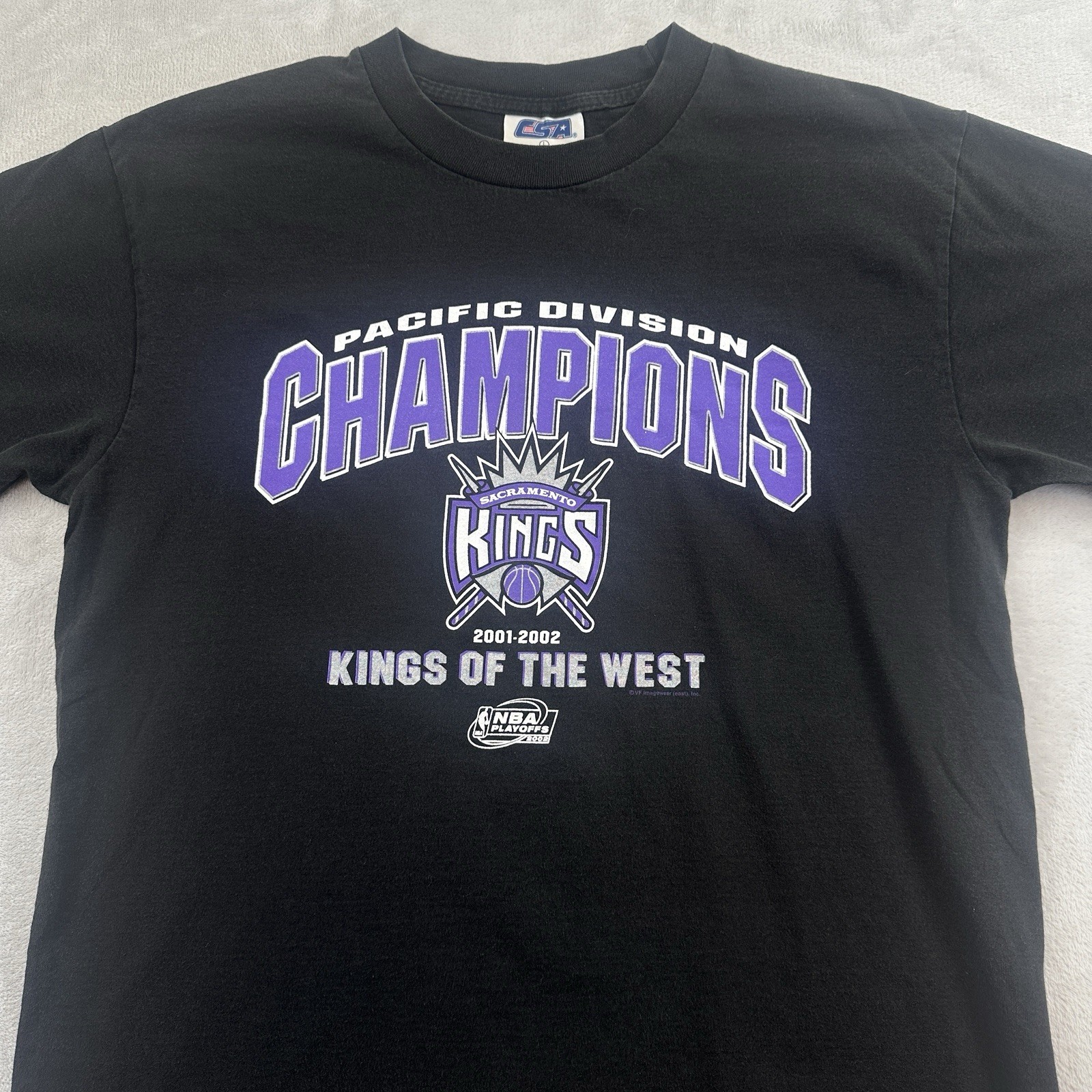 Men’s Large Sacramento Kings Black T-Shirt CSA Pacific Division Champs 2001-2002