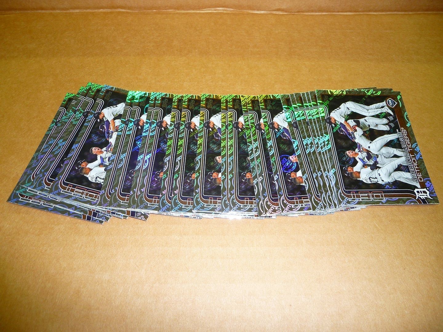 2025 Topps 582 MONTGOMERY CLUB FOIL LOT OF 33 CARDS DETROIT TIGERS TEAM CARD #34