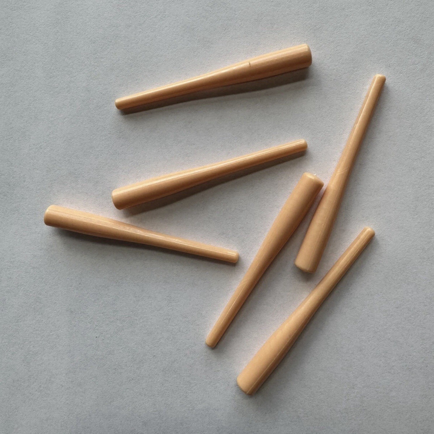 2.5” Tan Bobblehead Replacement Bat (1 Piece)