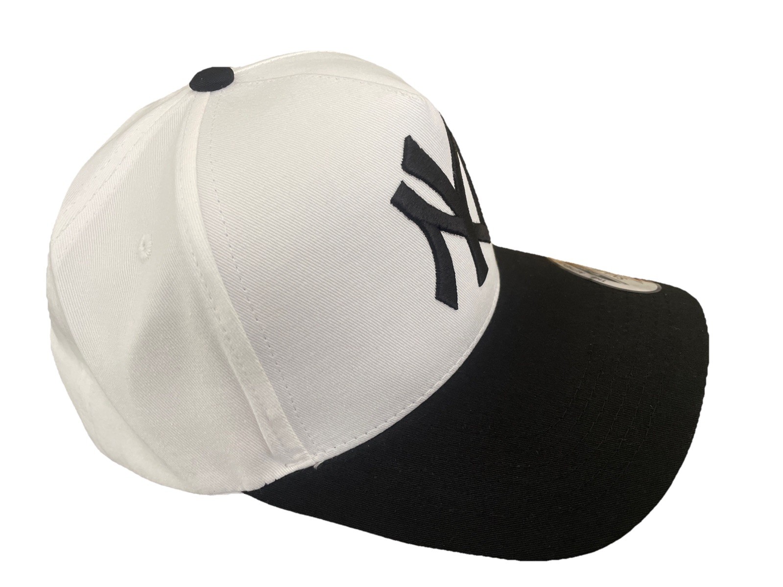 New York Yankees SnapBack hat, Embroidered NY Adjustable, Special Edition Black