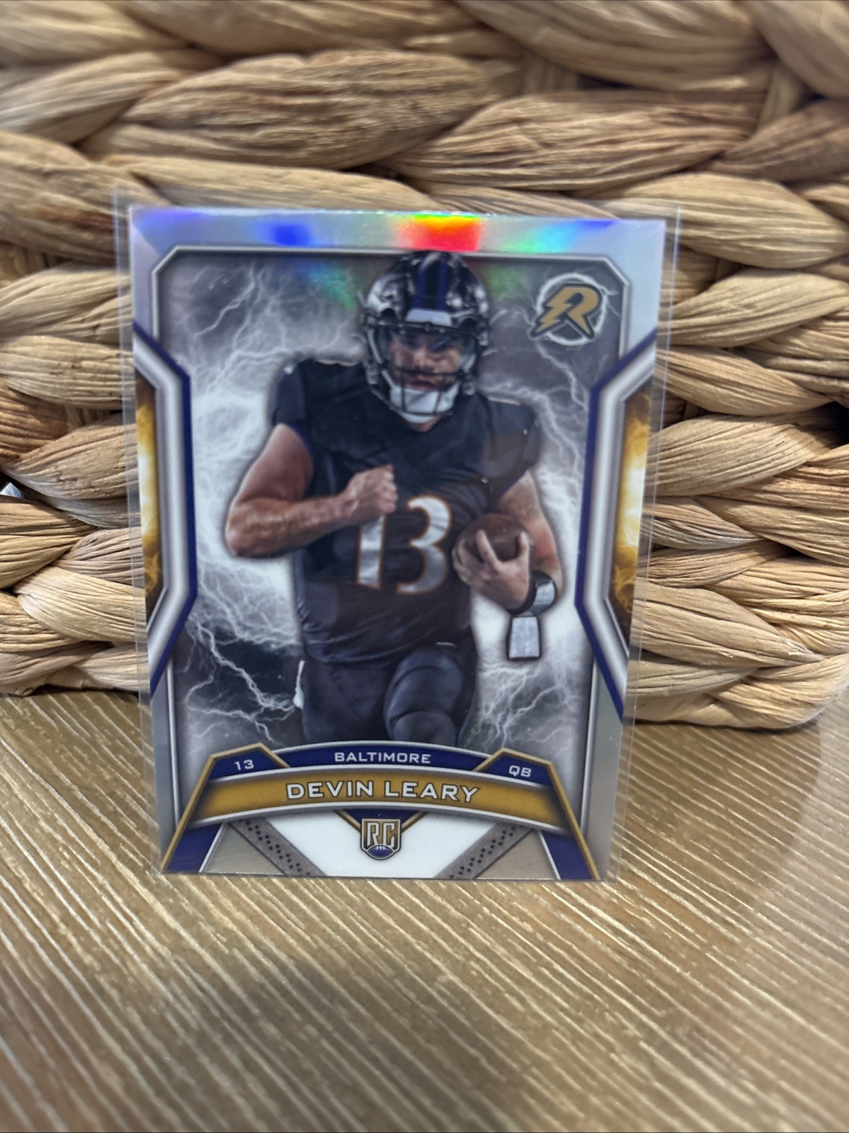 2024 Topps Resurgence – Rookies Devin Leary #106 Refractor (RC)