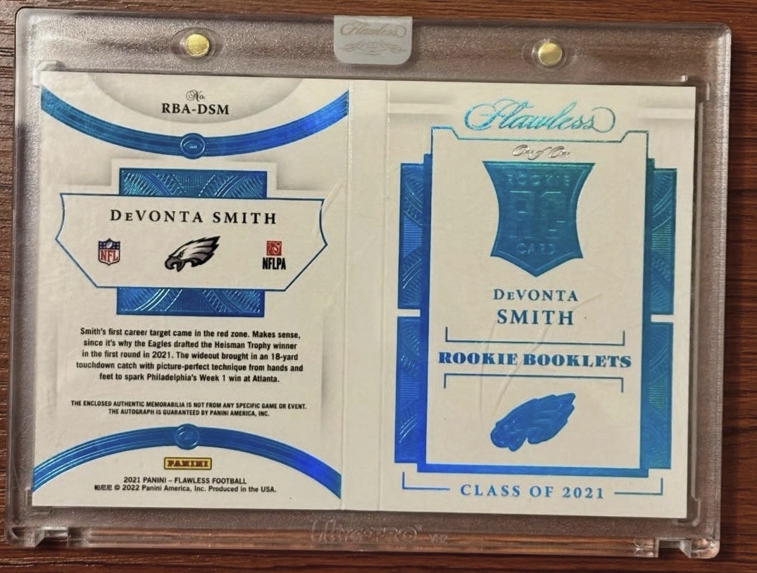 Devonta Smith Flawless NFL SHIELD Auto Patch Booklet 1/1 Eagles Super Bowl Champ