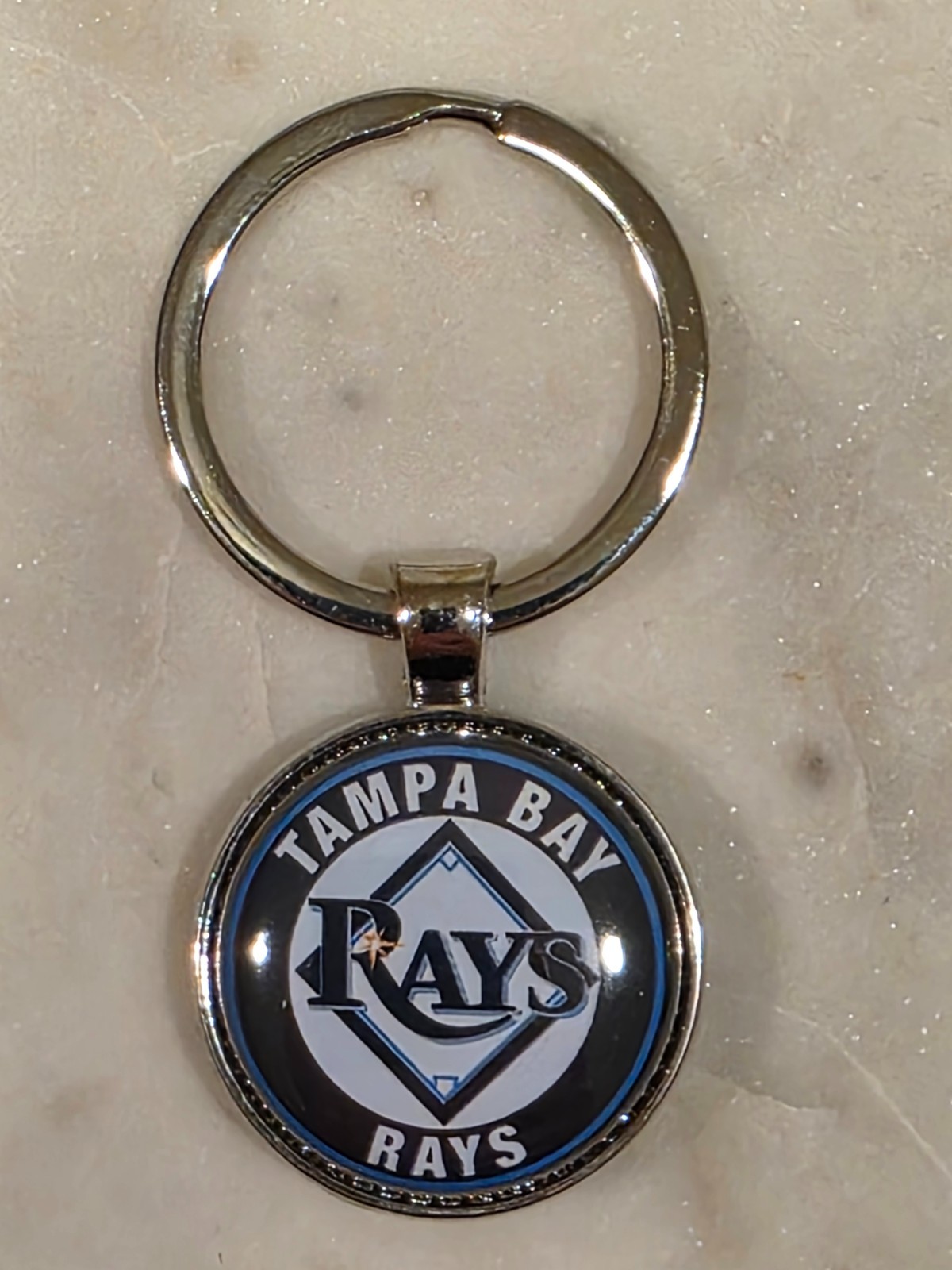MLB Keychains 2 Sided Pendants (AL & NL East)