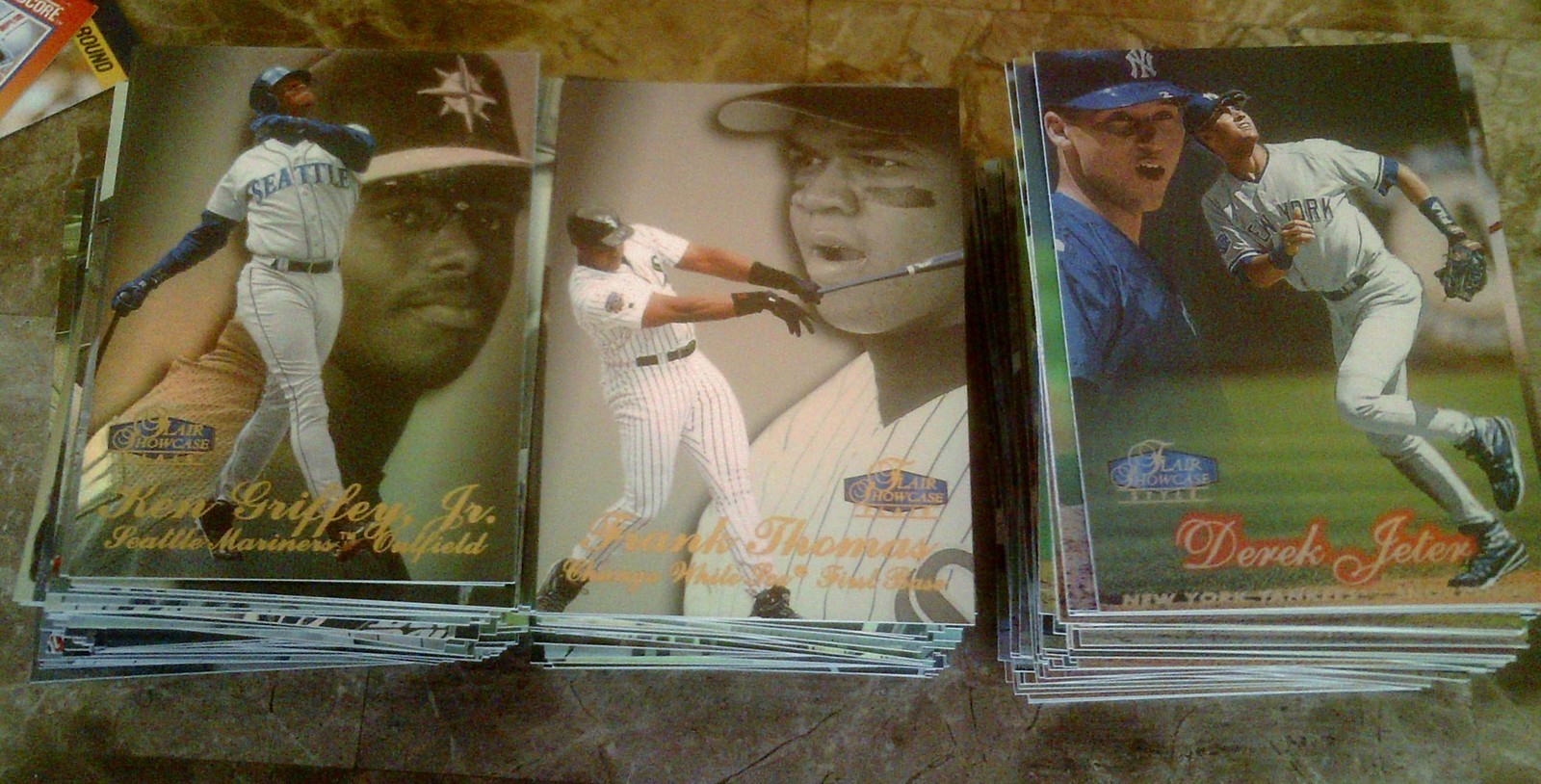 1998 FLAIR ROW 3 SET 1-120 PLUS 80 DIFF ROW 2 W/JETER HIGH QUALITY !!