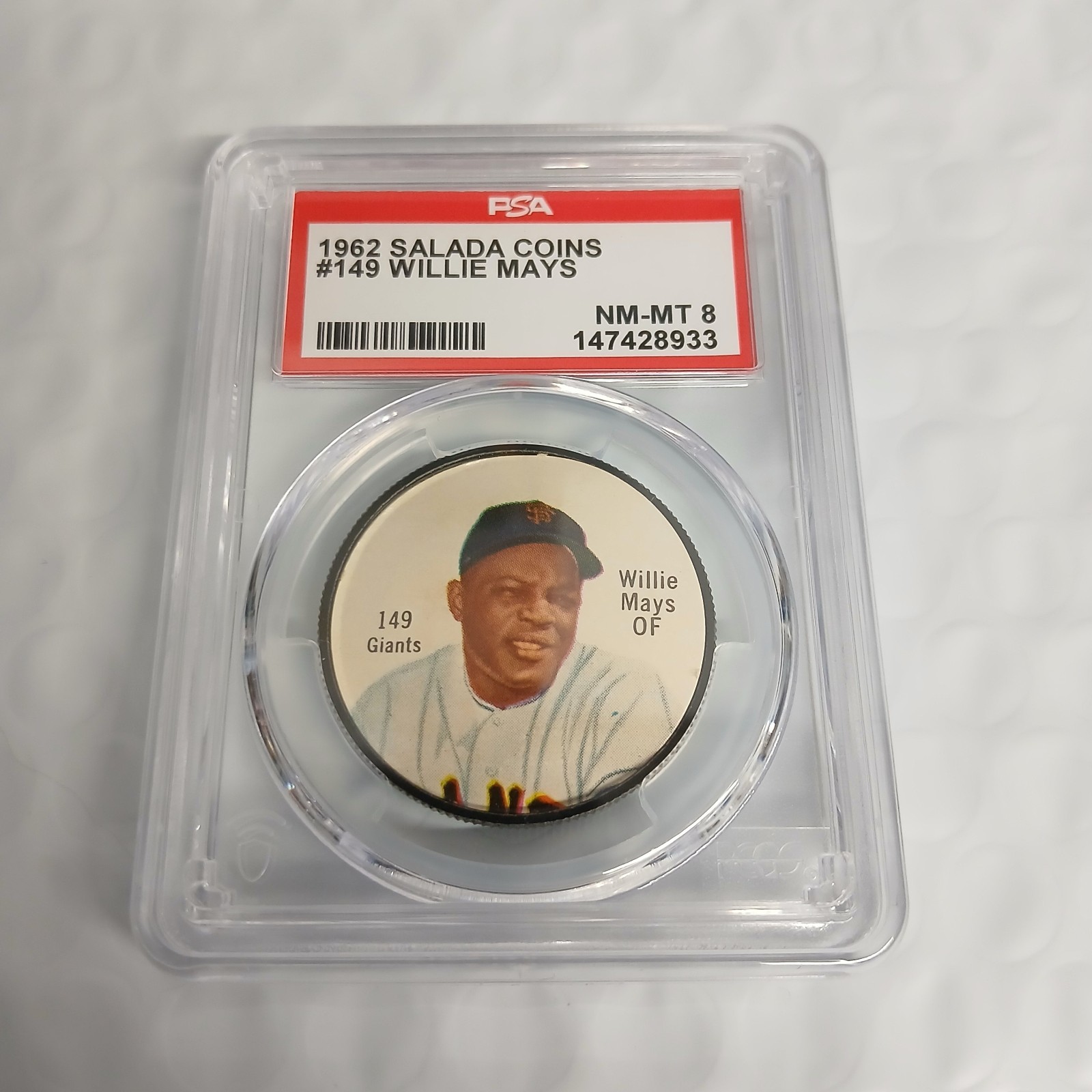 WILLIE MAYS HOF 1962 SALADA JUNKET COINS #149 Graded PSA 8 NM-MINT Plastic
