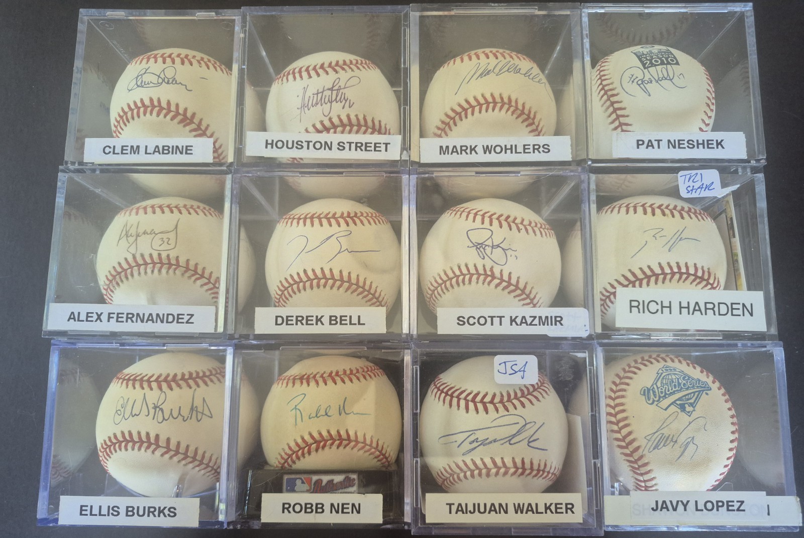 12 Signed Baseballs In Cubes Autographed Good Names