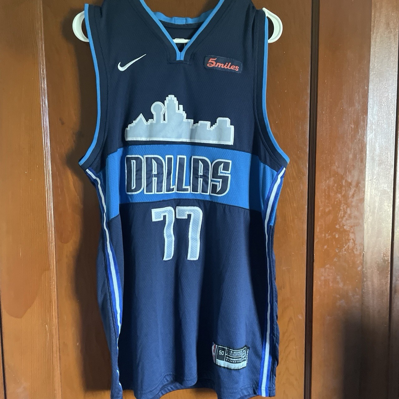 Nike Luka Doncic #77 Dallas Mavericks Blue NBA Basketball Jersey Size 50