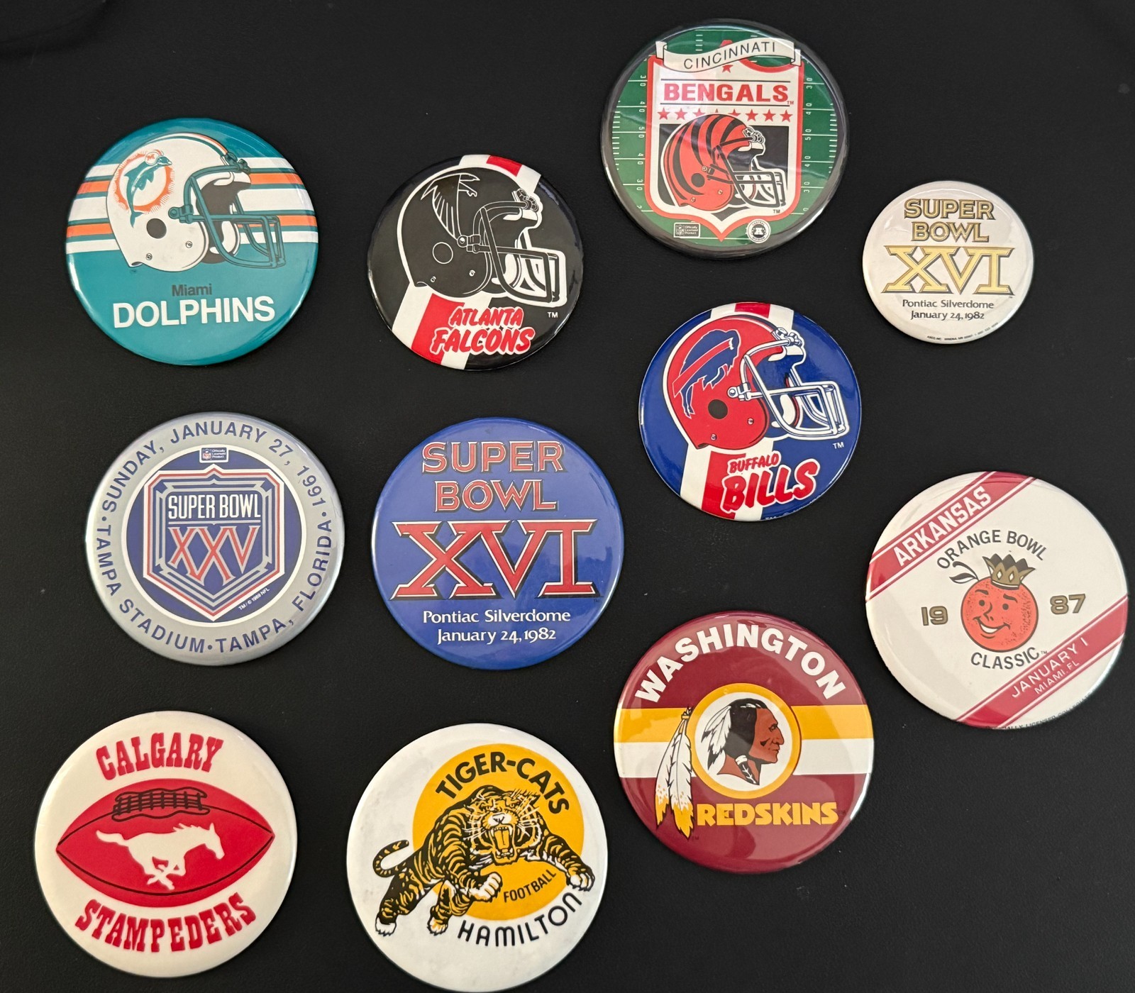 Lot of 11 Vintage Football Pinback Buttons NFL CFL Super Bowl Orange Bowl Pins