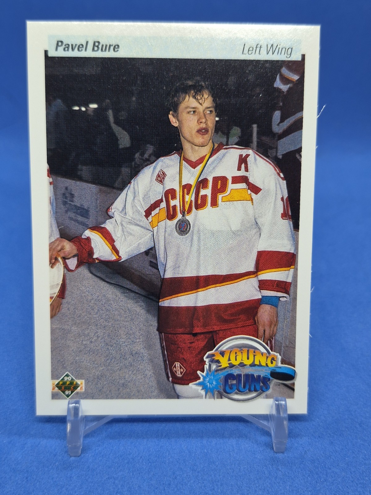 1990-91 Upper Deck Young Guns Pavel Bure #526 HOF