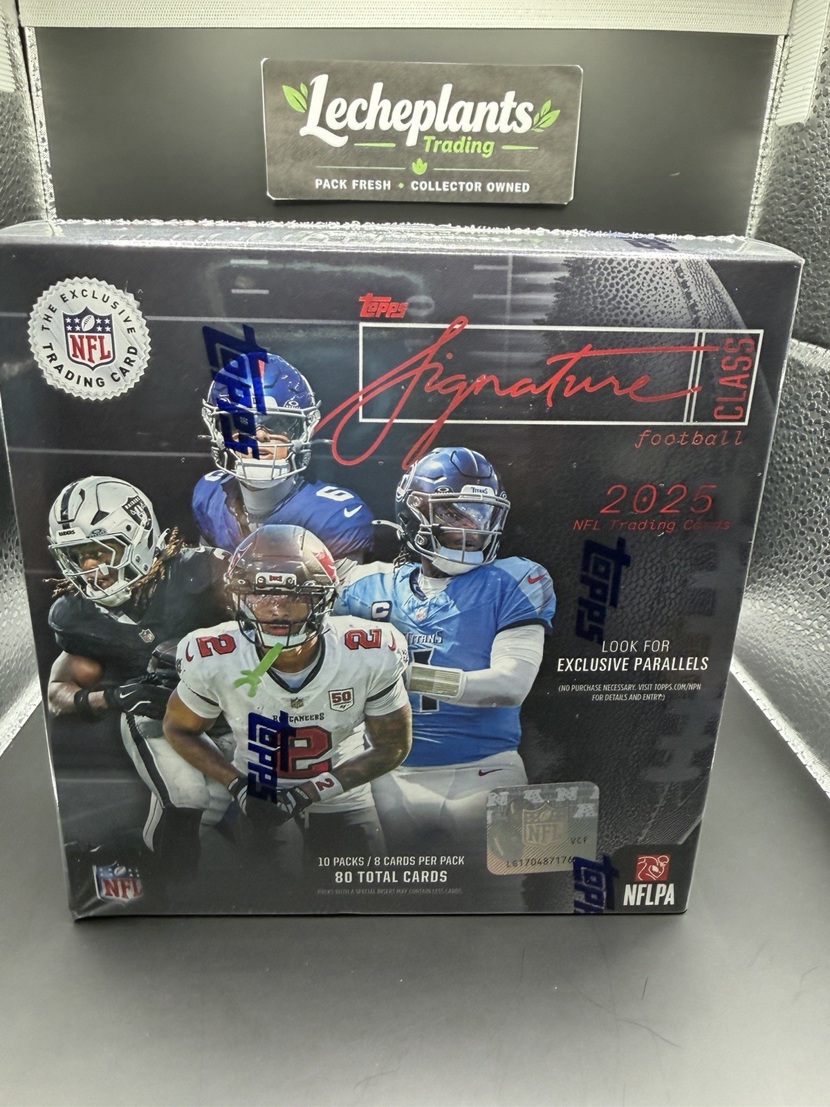 2025 Topps Signature Class Football Mega Box