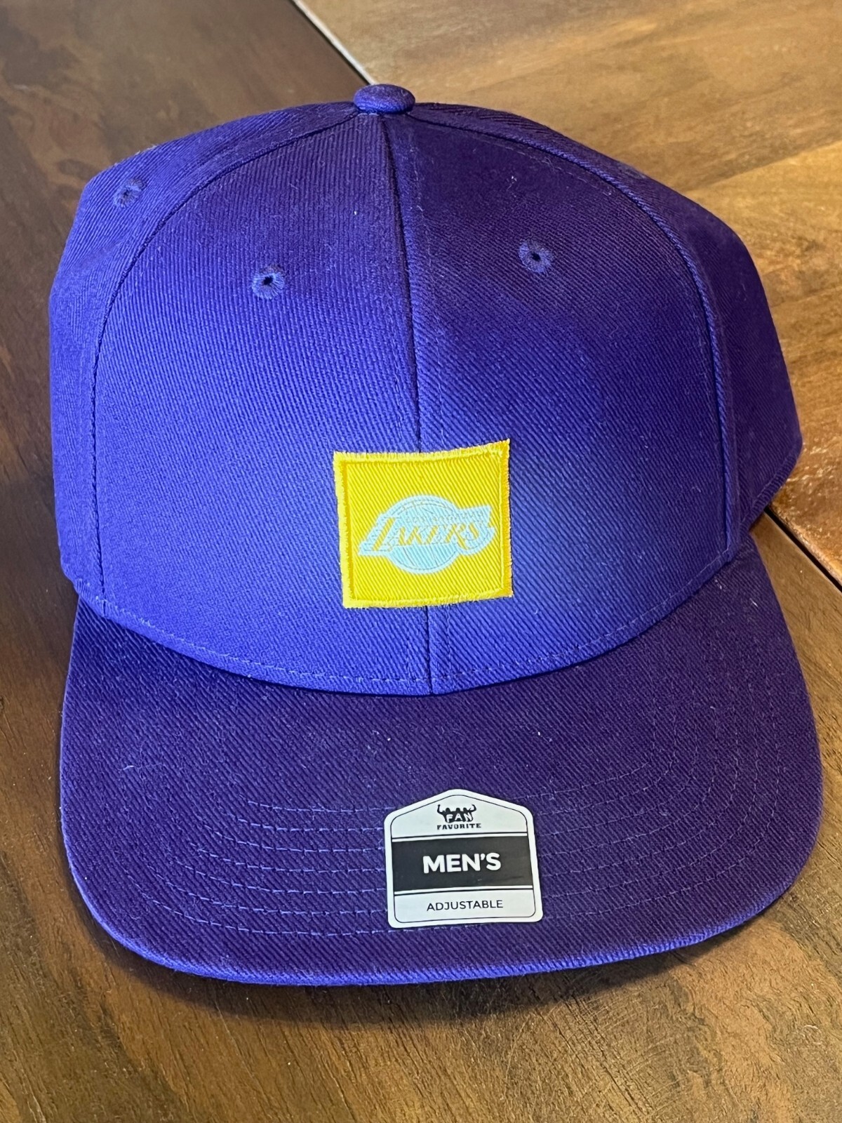 Los Angeles Lakers Hat Fan Favorite Mens One Size Adjustable SnapBack NWT New