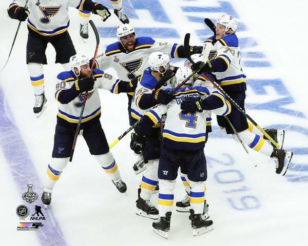St. Louis Blues Game 2 Celebration 2019 Stanley Cup Finals 8×10 Photo Gunnarsson