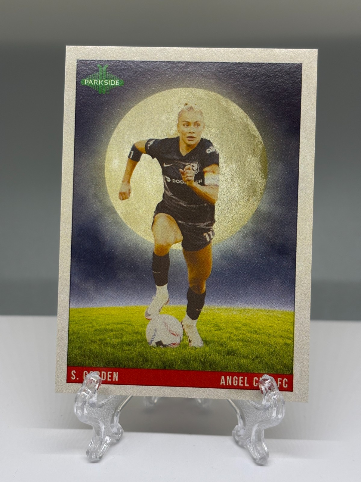2025 Parkside NWSL Vol. 1 – Insert – Vintage (Moon) – Choose Your Card(s)