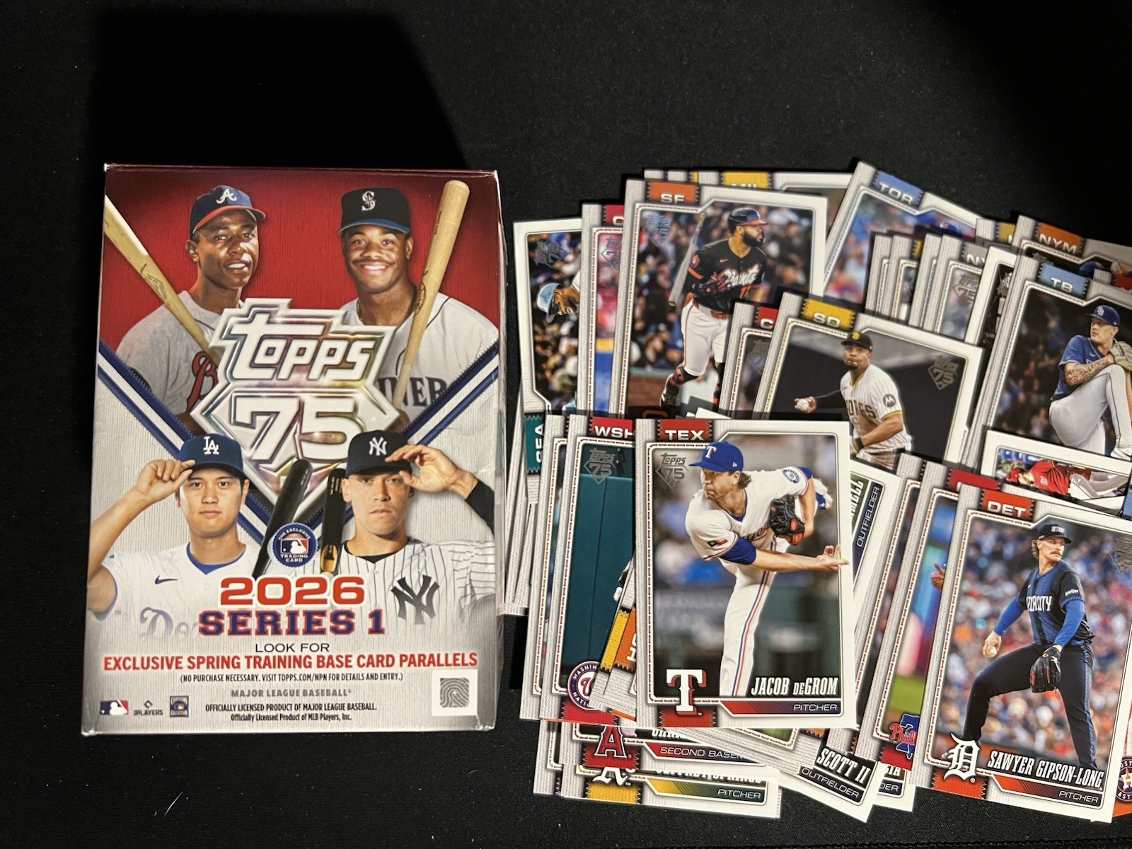 2026 Topps Series 1 – Bulk Card Lot Of 100 Base Cards, Rookies And Veterans