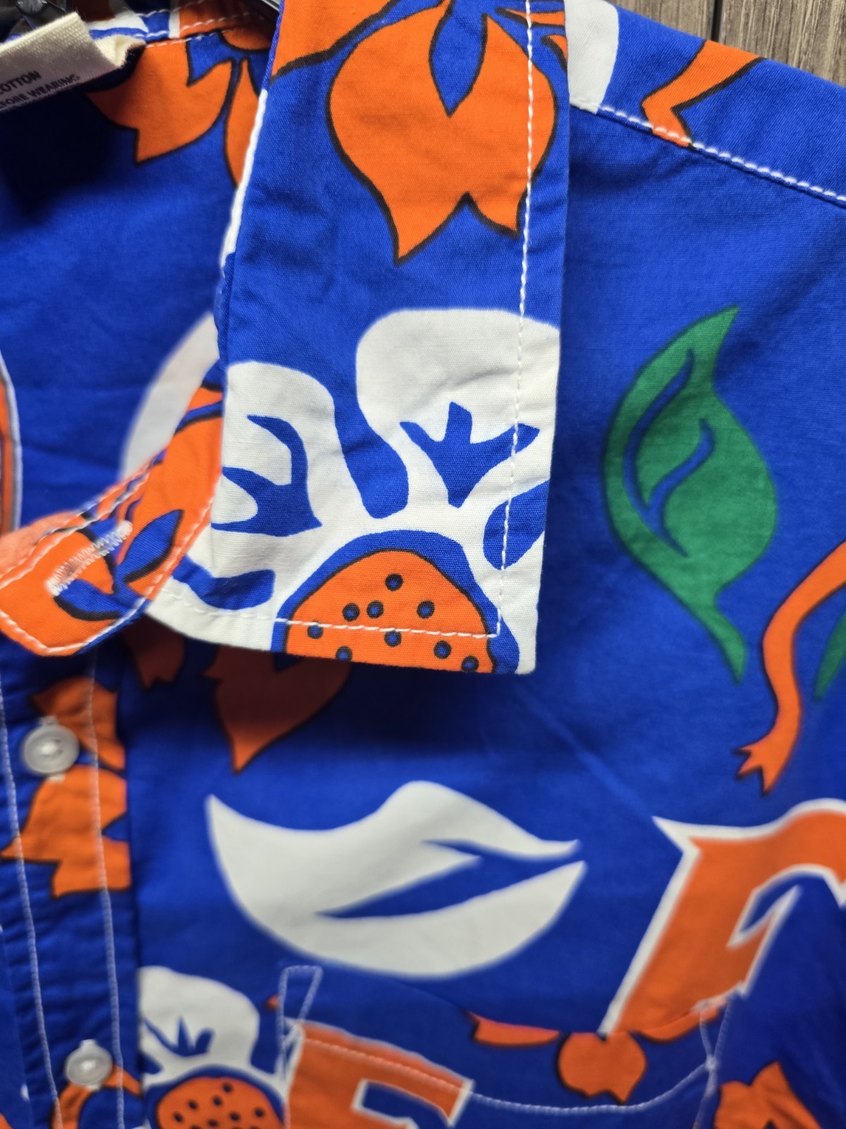 OFFICAL NEW W/TAGS FLORIDA GATORS HAWAIIAN ALOHA STYLE FULL BUTTON WES & WILLY