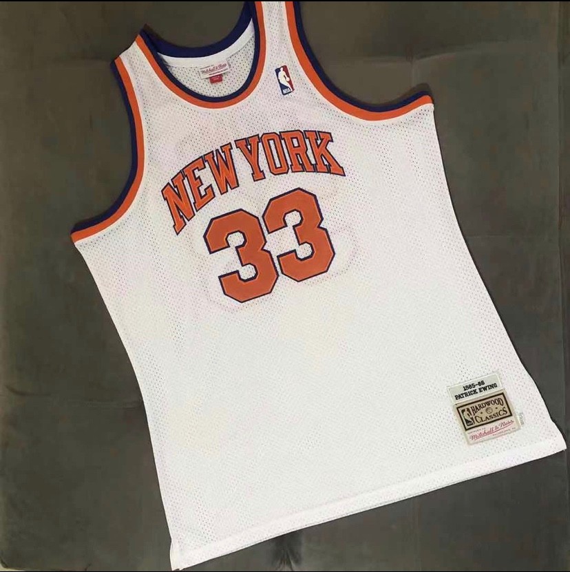 New York Knicks Patrick Ewing retro vintage white basketball jersey
