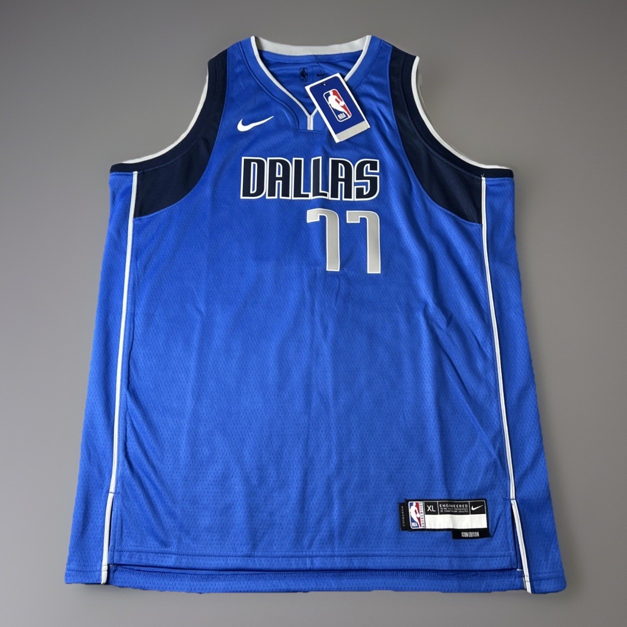 Nike Luka Doncic #11 Jersey Dallas Mavericks Boys XL 18/20 Blue DRI-FIT NWT
