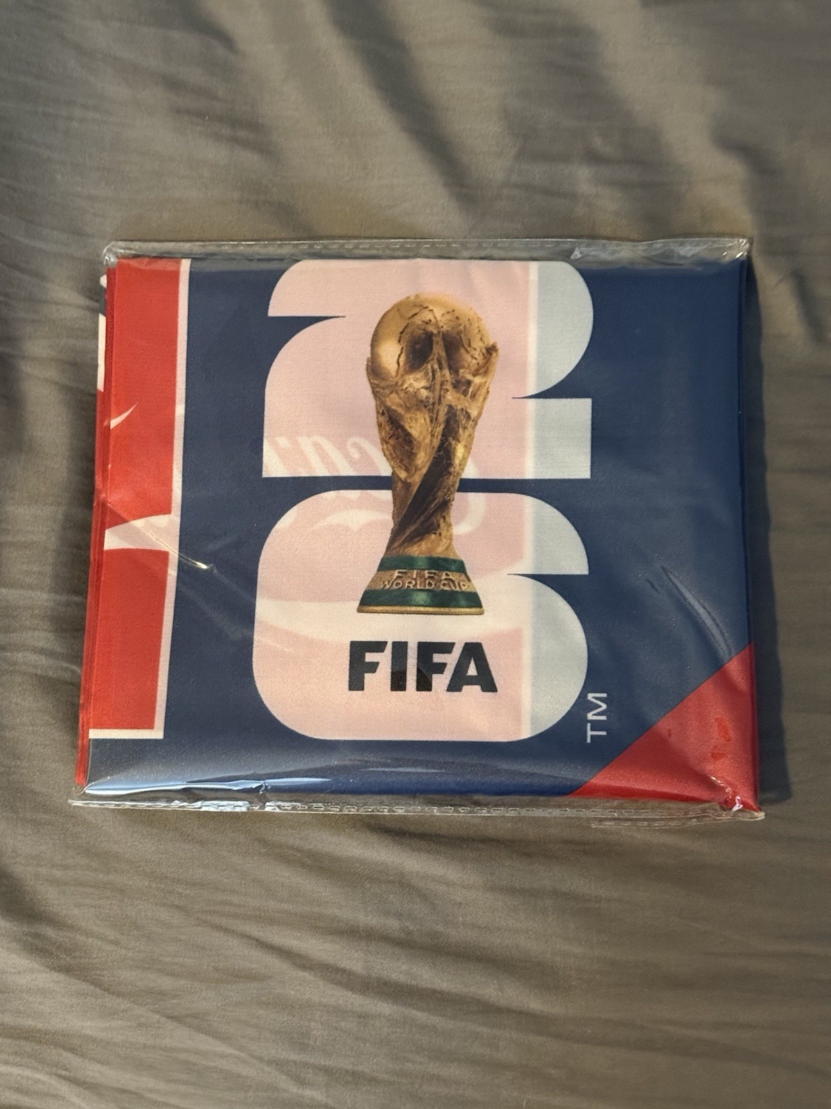 USA SHIELD FIFA 2026 World Cup Coca-Cola Promo Flag Cape New 35 x 47″