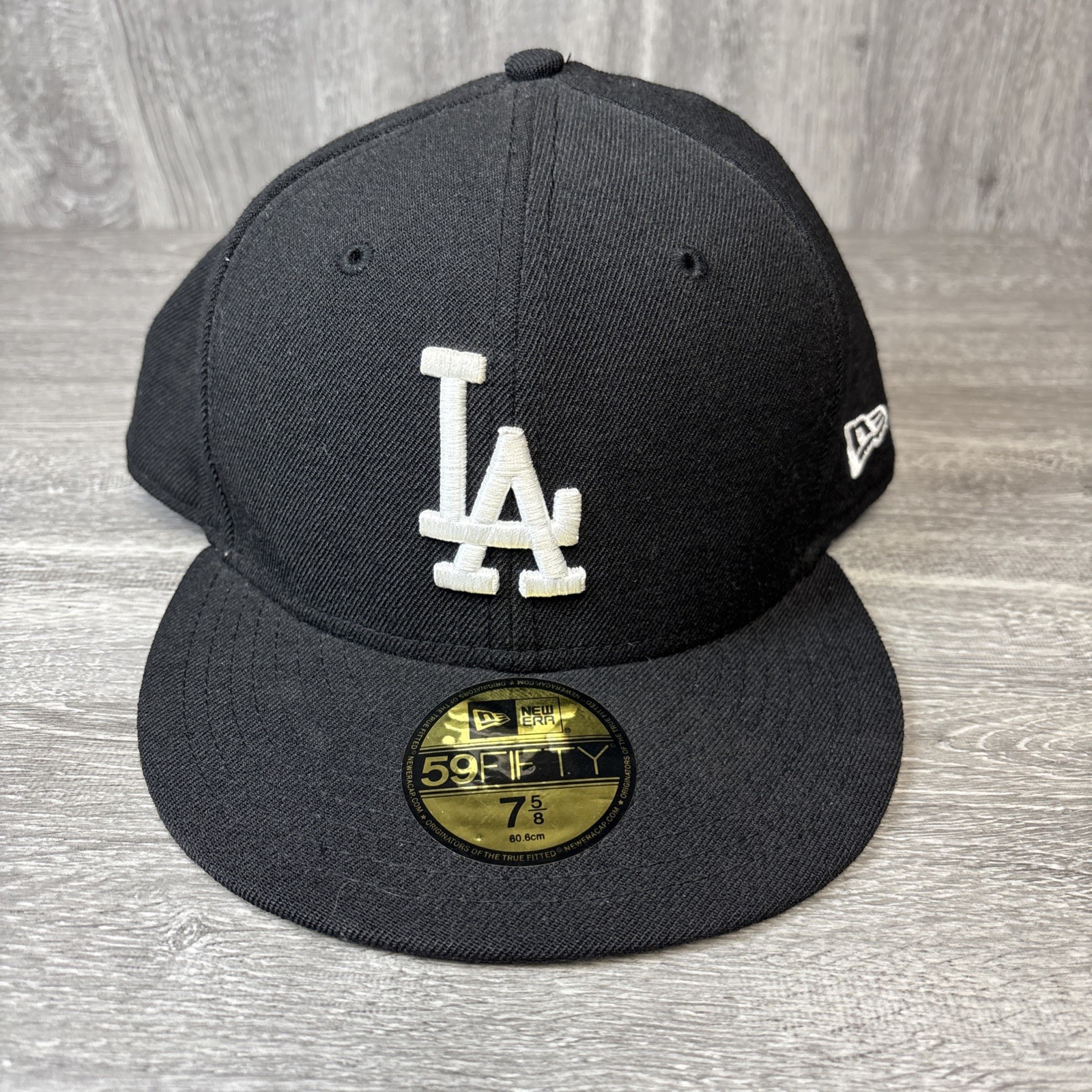 New Era 59Fifty Los Angeles Dodgers Solid Black Fitted Hat Size7 5/8 Used