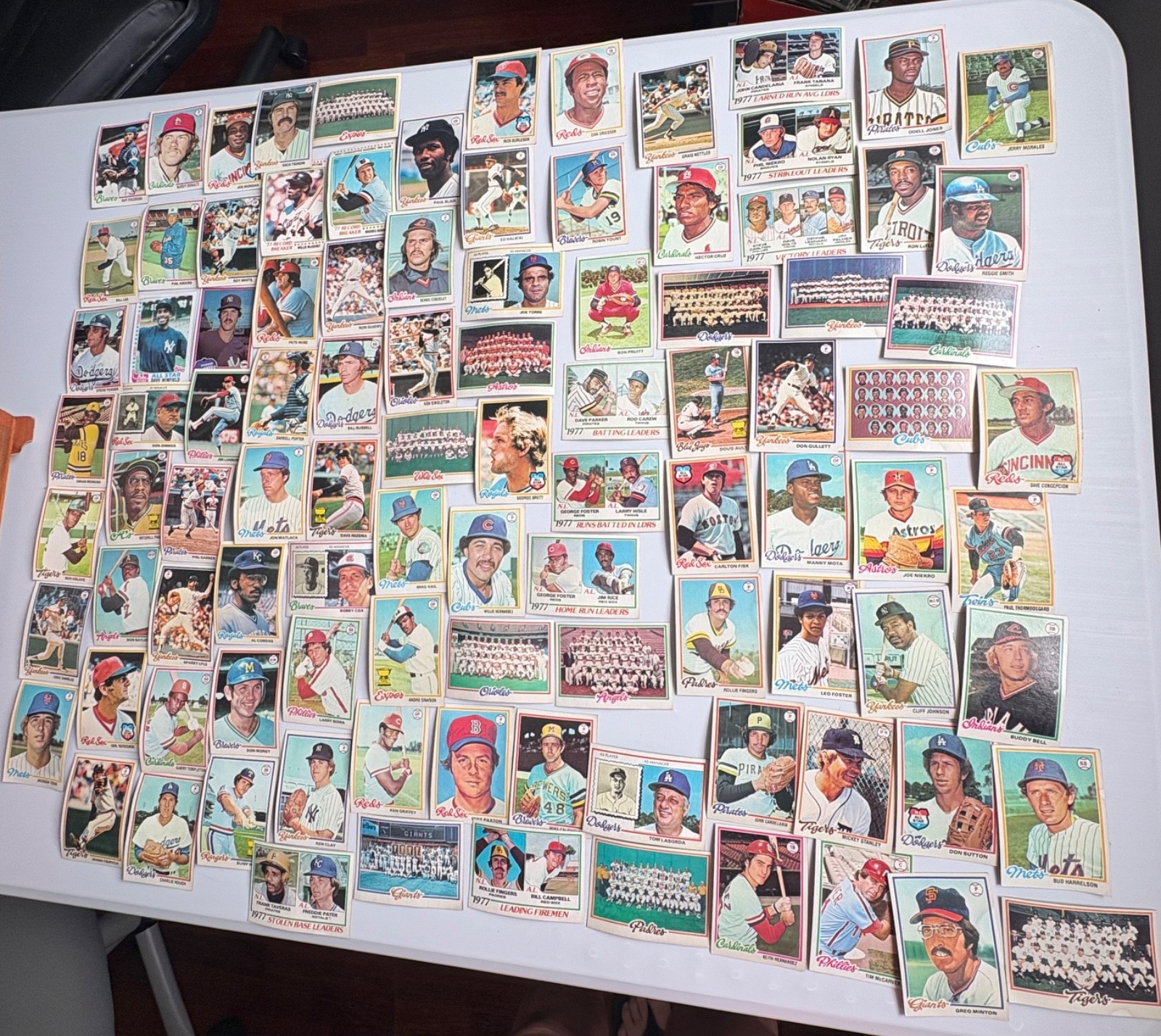 Vintage Topps Baseball 100 Cards Lot 1977-1978