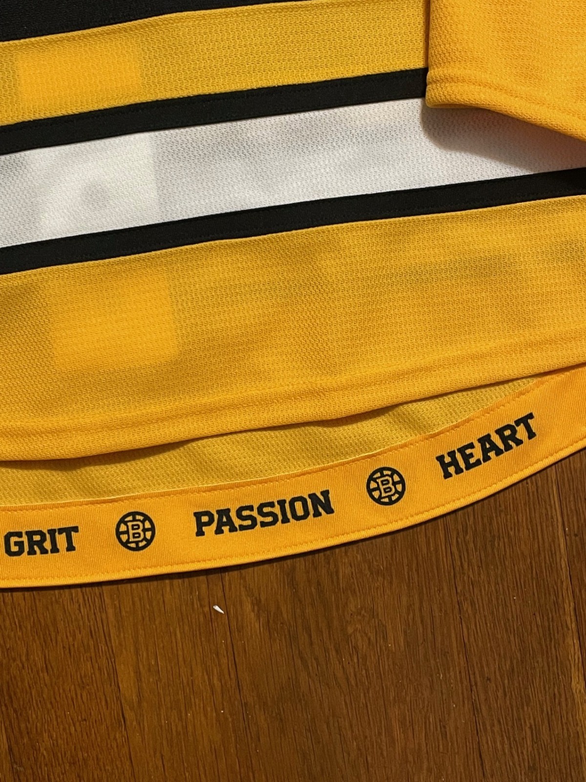 BOSTON BRUINS FANATICS BLANK AUTHENTIC PRO CENTENNIAL GAME JERSEY – SIZE 54 MiC