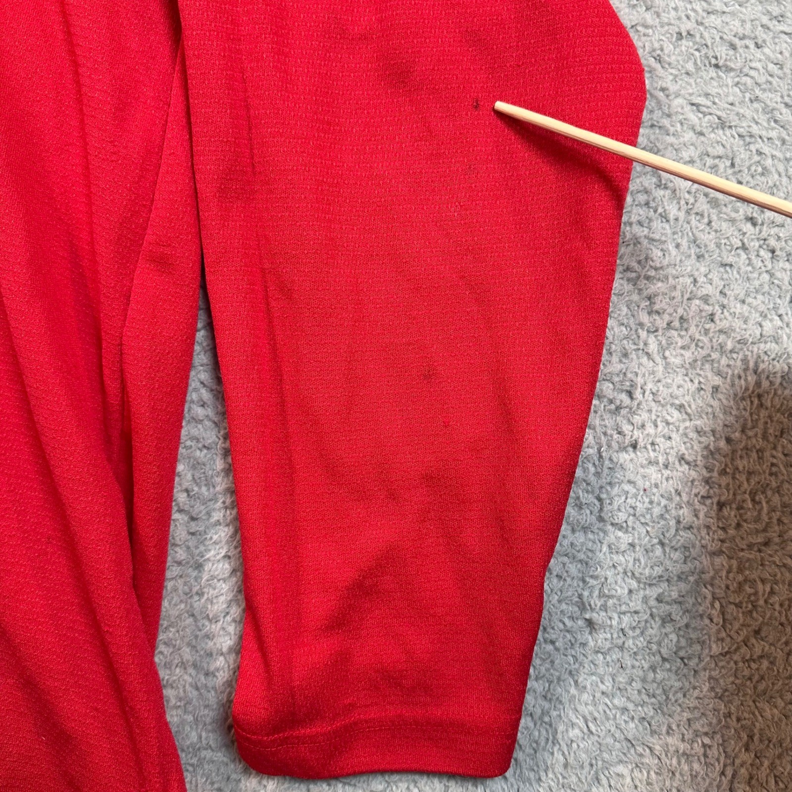 Canada Hockey Jersey Red Maple Leaf Player Logo V Neck Long Sleeve Size S
