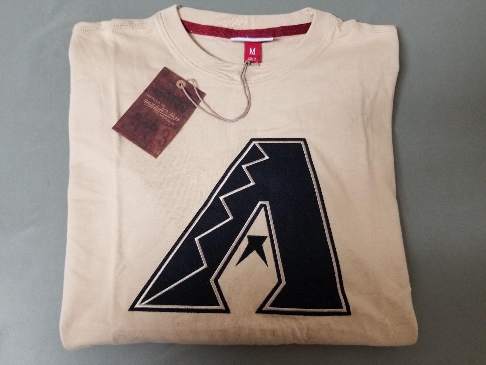 New Mitchell & Ness MLB Arizona Diamondbacks City connect Premium L/S T-Shirt.